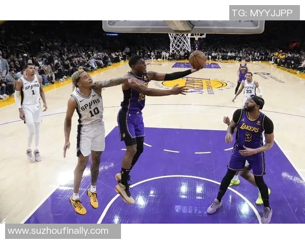 湖人对阵马刺精彩比赛录像回放及精彩瞬间分析